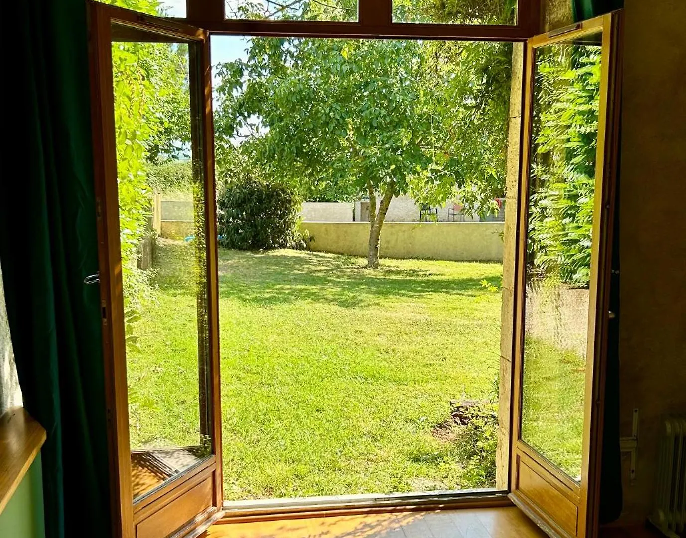 Appartement Gite En Dame With Private Pool Crastes France